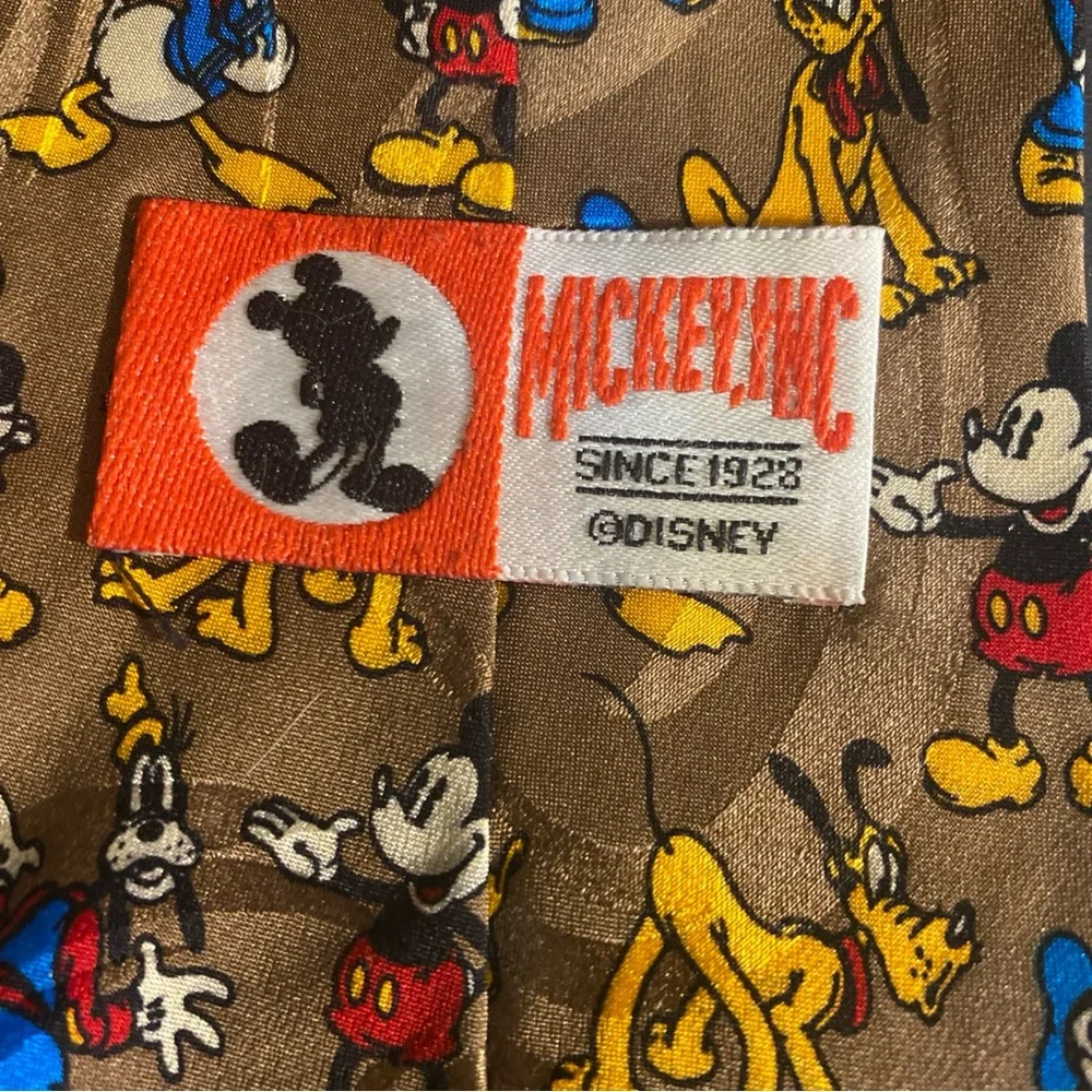 Vintage Mickey Inc. Brown‎ 100% Silk AOP Cartoon Character Neck tie Pluto Goofy